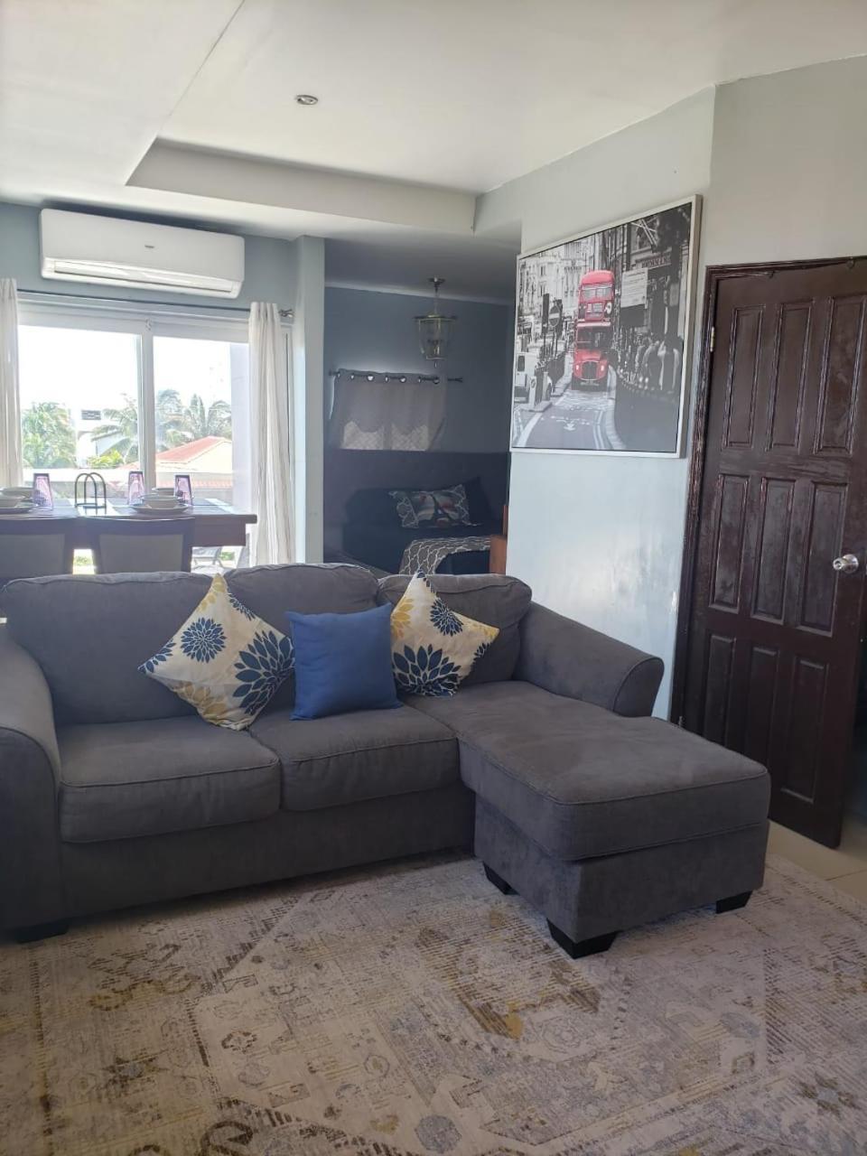 Db Tower Vacation Rental Belize City Exteriör bild